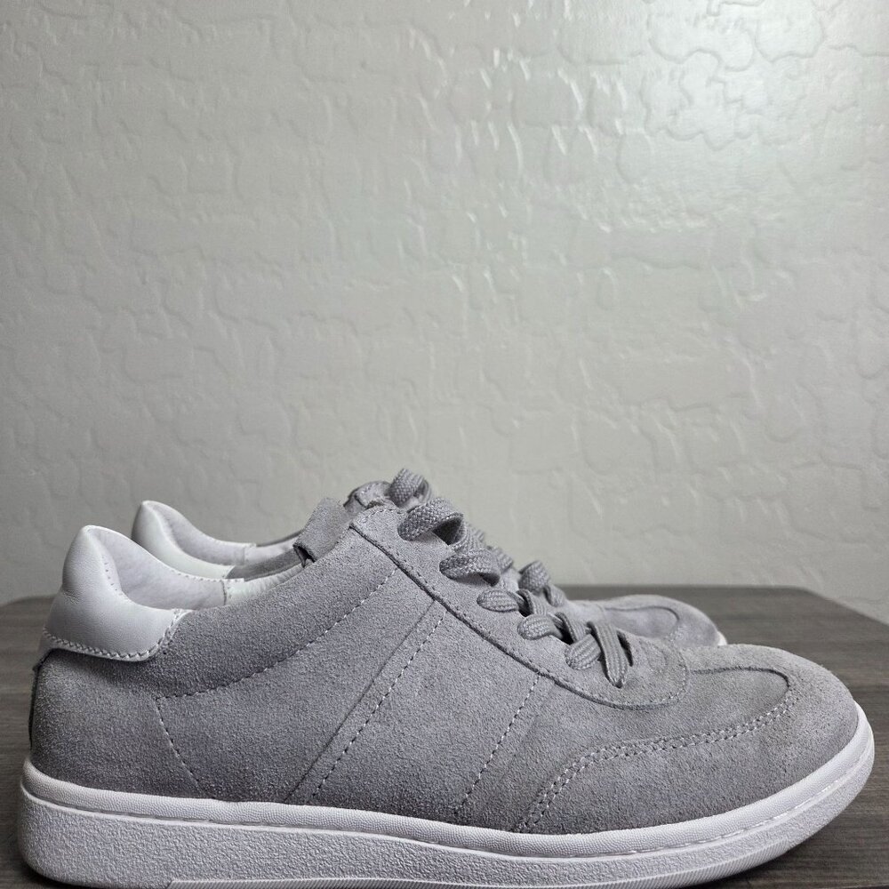 Sofft Ruby Suede Lace Up Sneaker Shoes Grey/White Size Women's 7 Retro Casual